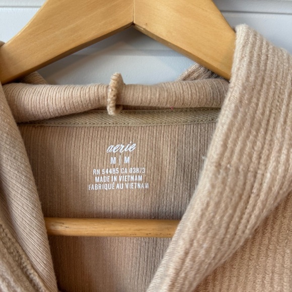 Aerie Oversized Ribbed Crop Drawstring Sweatshirt Hoodie in Camel Size Medium - Picture 4 of 5